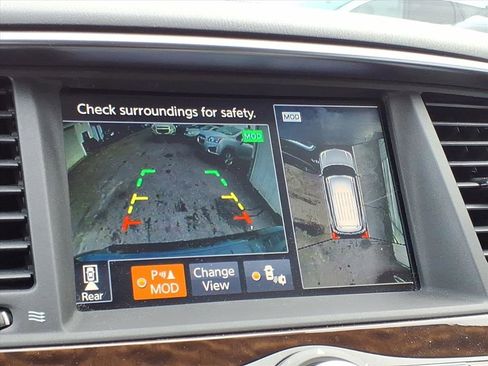 Used 2020 Nissan Armada SL w/ Premium Package image 10