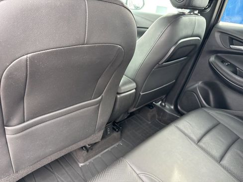 Used 2020 Buick Encore GX Essence FWD image 37