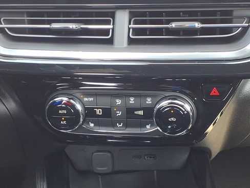 New 2026 Chevrolet Trax RS image 18