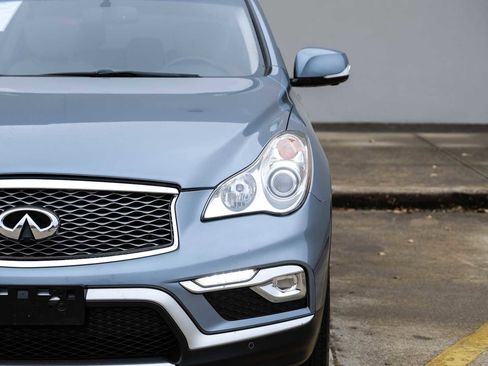 Used 2017 INFINITI QX50 2WD w/ Premium Plus Package image 54