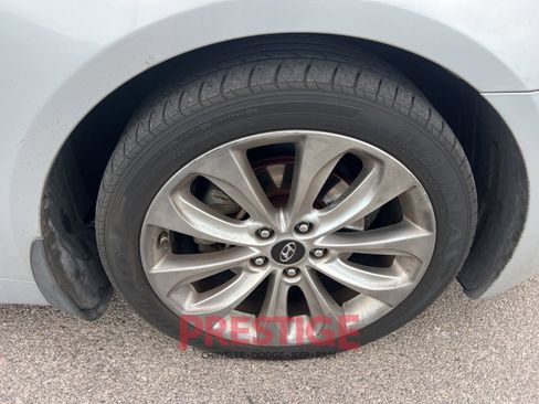 Used 2012 Hyundai Sonata SE w/ Navigation & Sunroof Pkg image 14