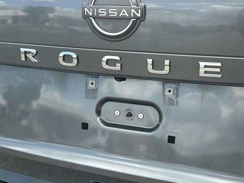 Used 2023 Nissan Rogue SV w/ SV Premium B Package AWD/4WD image 13