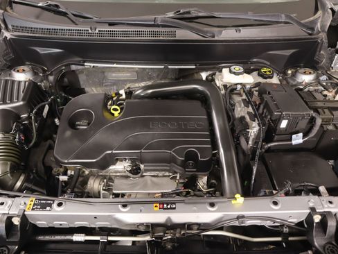 Used 2024 Chevrolet Equinox LS w/ LS Convenience Package image 18