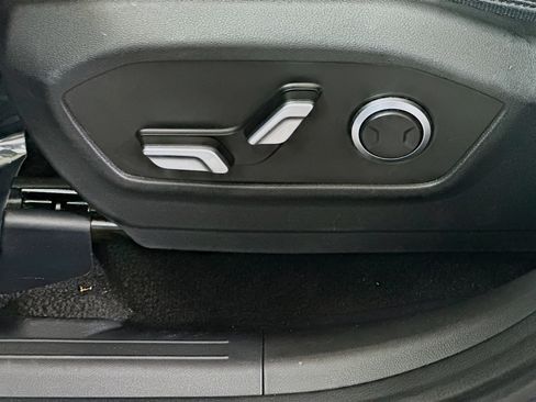 Used 2025 Hyundai Santa Fe SEL FWD image 13
