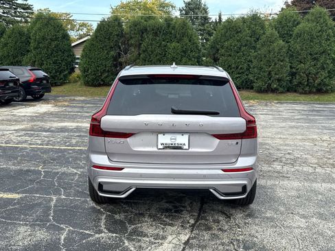 New 2026 Volvo XC60 B5 Plus w/ Climate Package image 6