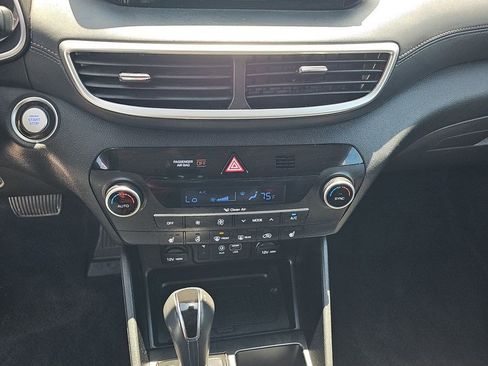 Used 2021 Hyundai Tucson Limited FWD image 13