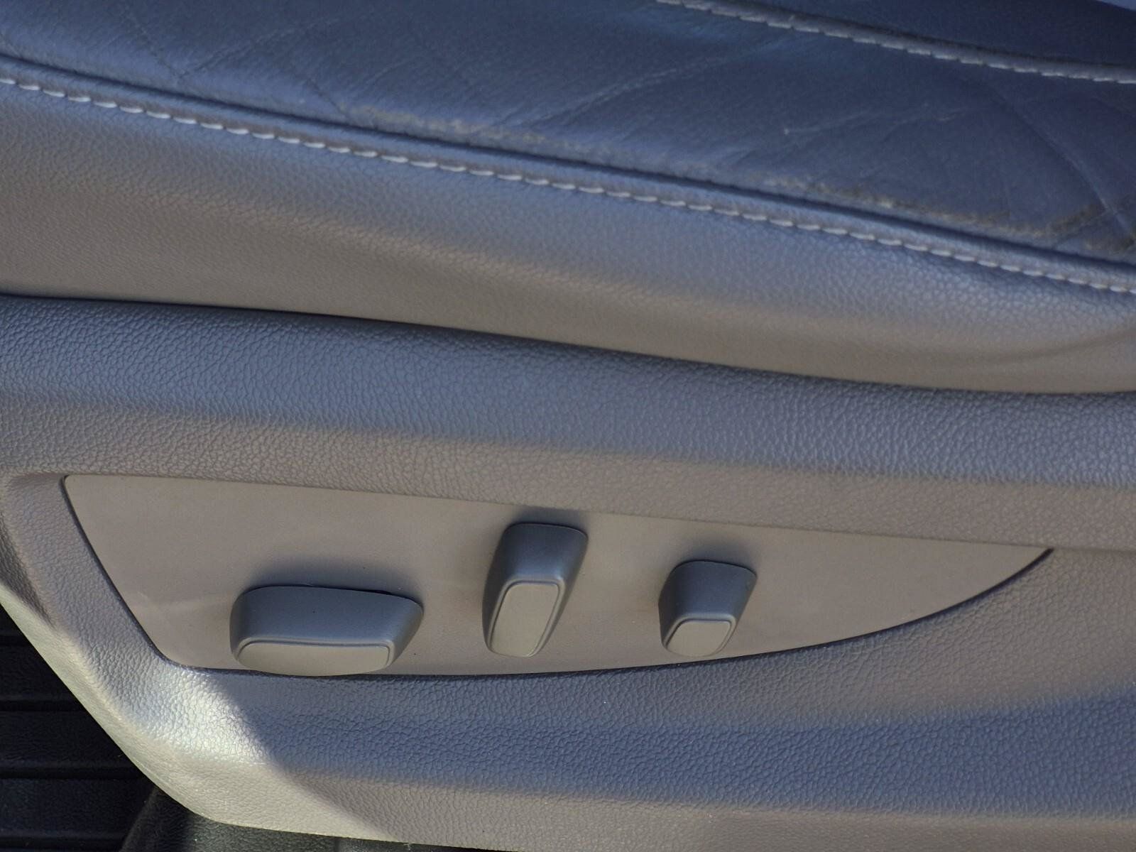 Used 2019 Chevrolet Tahoe LT RWD image 17