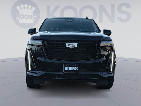 Used 2023 Cadillac Escalade Sport AWD/4WD image 11