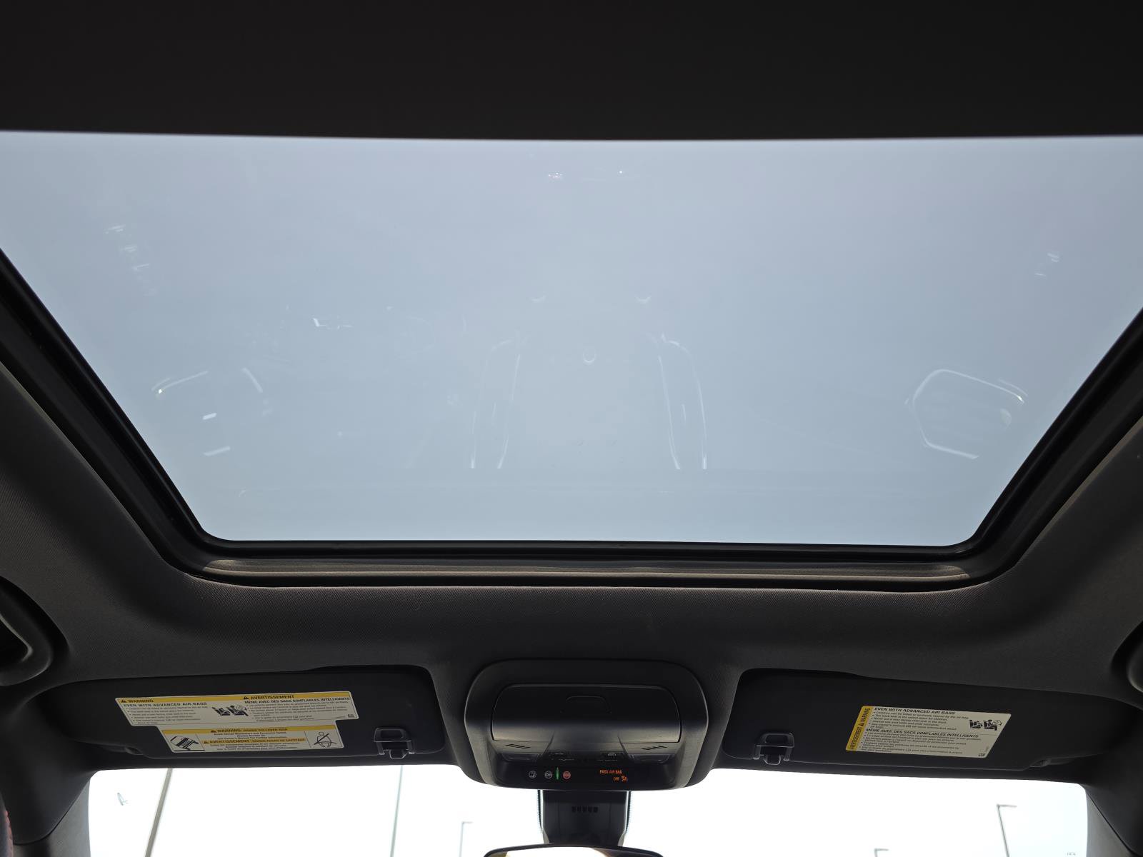 Used 2023 Chevrolet Equinox RS w/ RS Leather Package FWD image 12