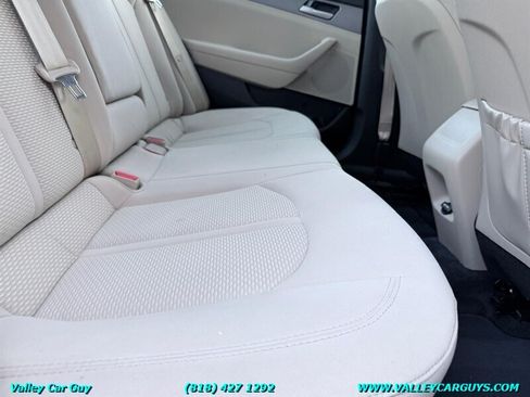 Used 2018 Hyundai Sonata SE FWD image 18