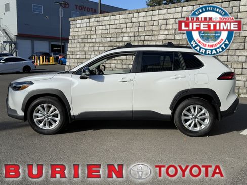 New 2026 Toyota Corolla Cross LE image 2