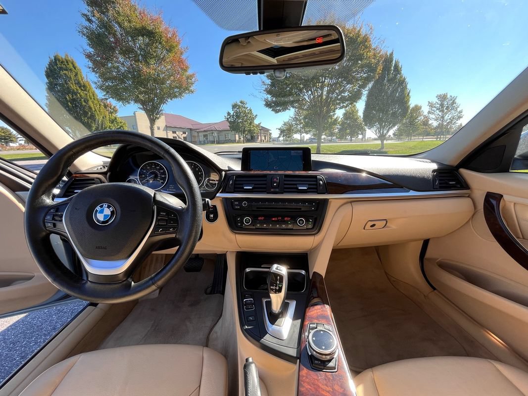 Used 2014 BMW 328i xDrive Sedan AWD/4WD image 13
