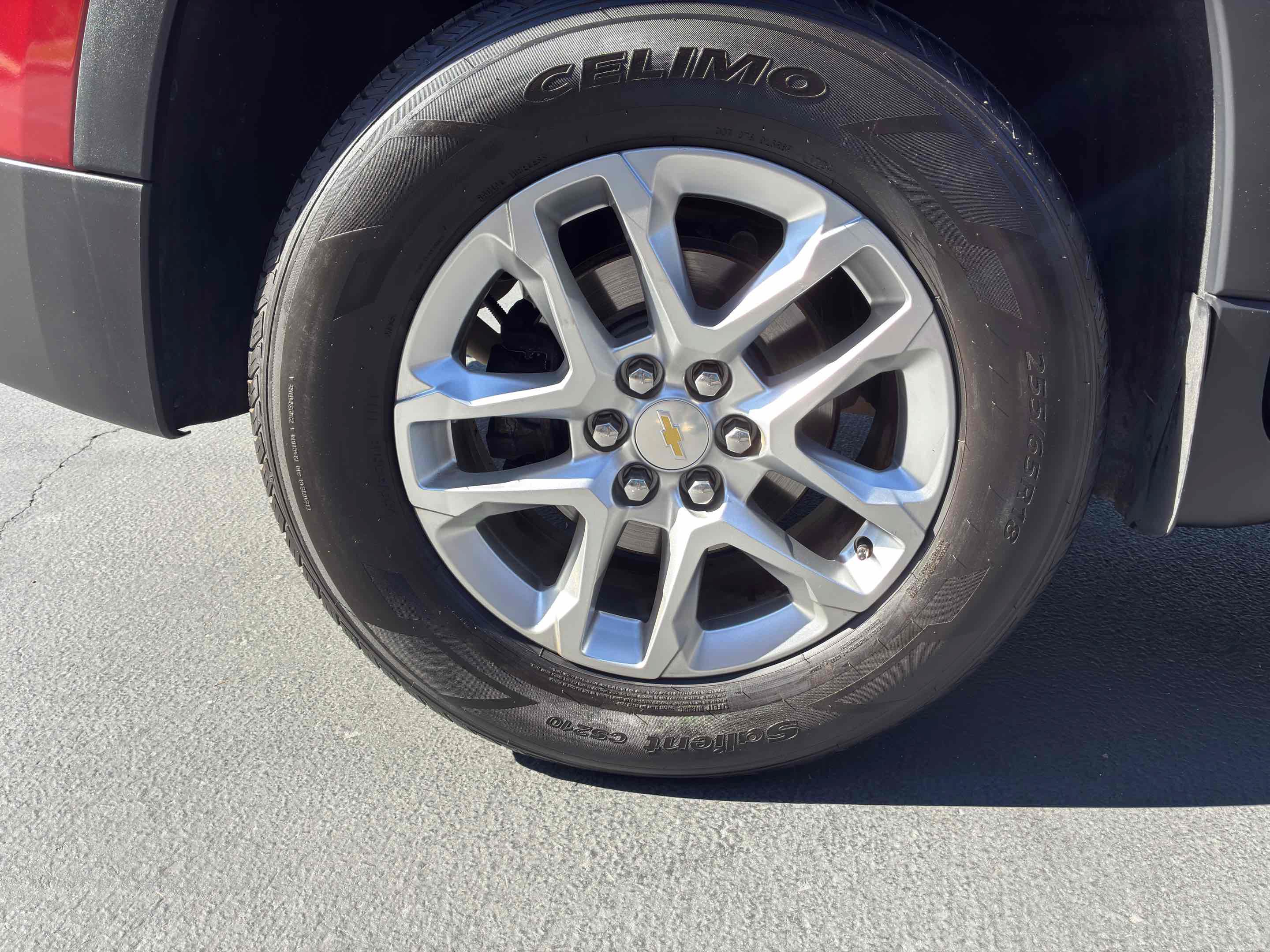 Used 2019 Chevrolet Traverse LT FWD image 13