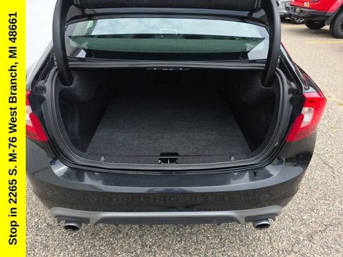 Used 2018 Volvo S60 T5 Dynamic w/ Vision Package FWD image 13