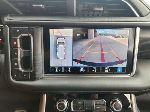 Used 2021 GMC Yukon XL Denali AWD/4WD image 18