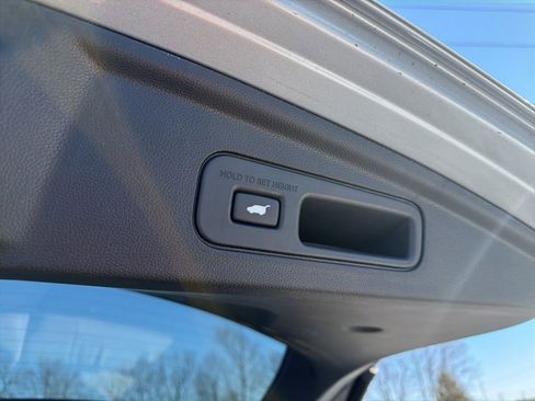 Used 2025 Acura MDX w/ Technology Package image 24