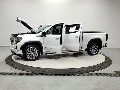 Used 2023 GMC Sierra 1500 Denali w/ Denali Reserve Package image 12