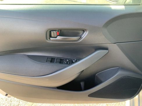 Used 2025 Toyota Corolla LE image 13