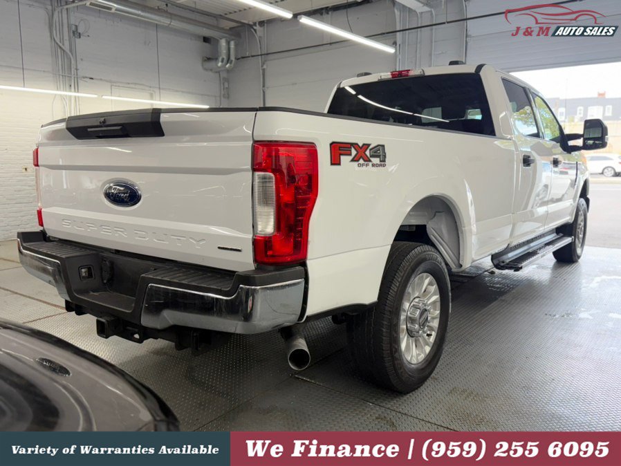 Used 2022 Ford F350 XLT w/ XLT Value Package AWD/4WD image 8