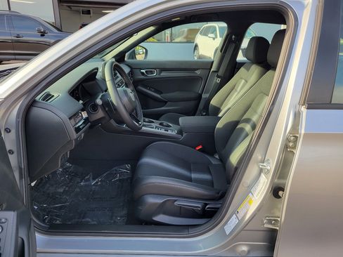 Used 2025 Honda Civic Sport image 15