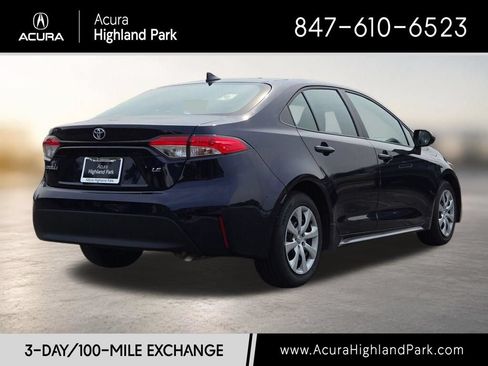 Used 2025 Toyota Corolla LE FWD image 12