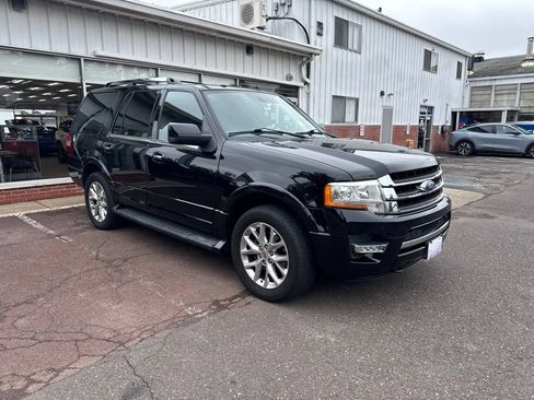 Used 2017 Ford Expedition Limited AWD/4WD image 3