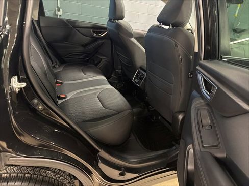Used 2023 Subaru Forester Premium image 13