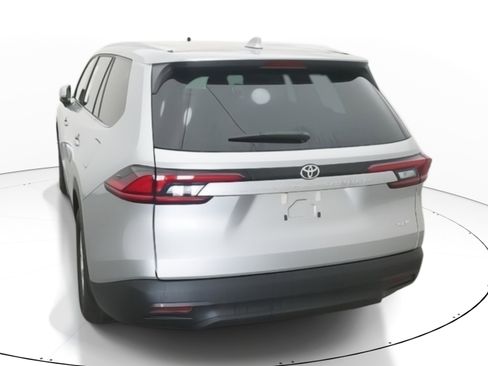 New 2026 Toyota Grand Highlander XLE image 6