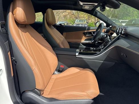 Used 2025 Mercedes-Benz CLE 300 CLE 300 image 9