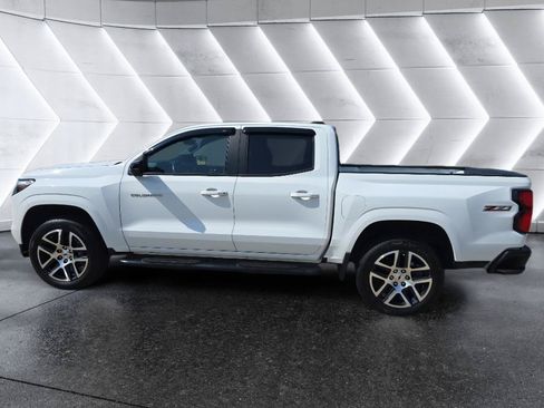 Used 2023 Chevrolet Colorado Z71 w/ Z71 Convenience Package 2 AWD/4WD image 8
