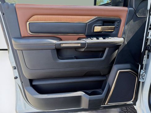 Used 2023 RAM 2500 Limited image 22