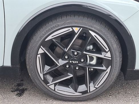 New 2025 Kia K4 GT-Line w/ GT-Line Sunroof Package image 5