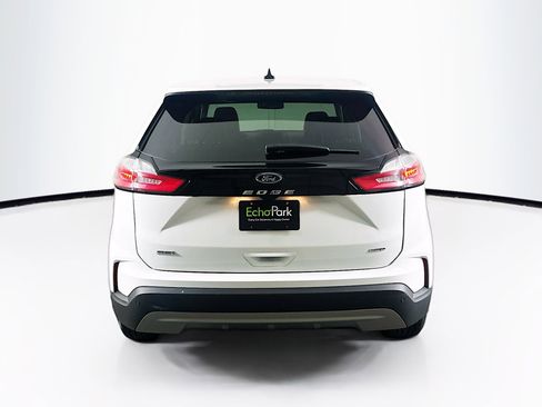 Used 2024 Ford Edge SEL image 7