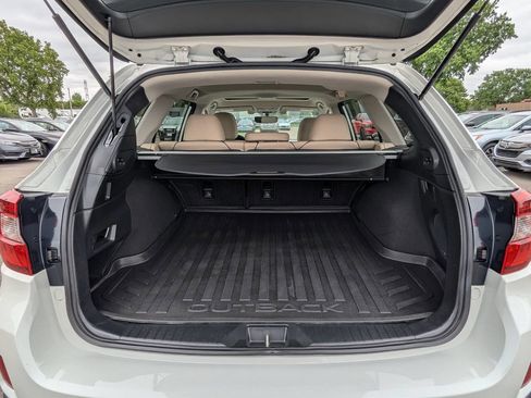 Used 2018 Subaru Outback 3.6R Limited AWD/4WD image 28