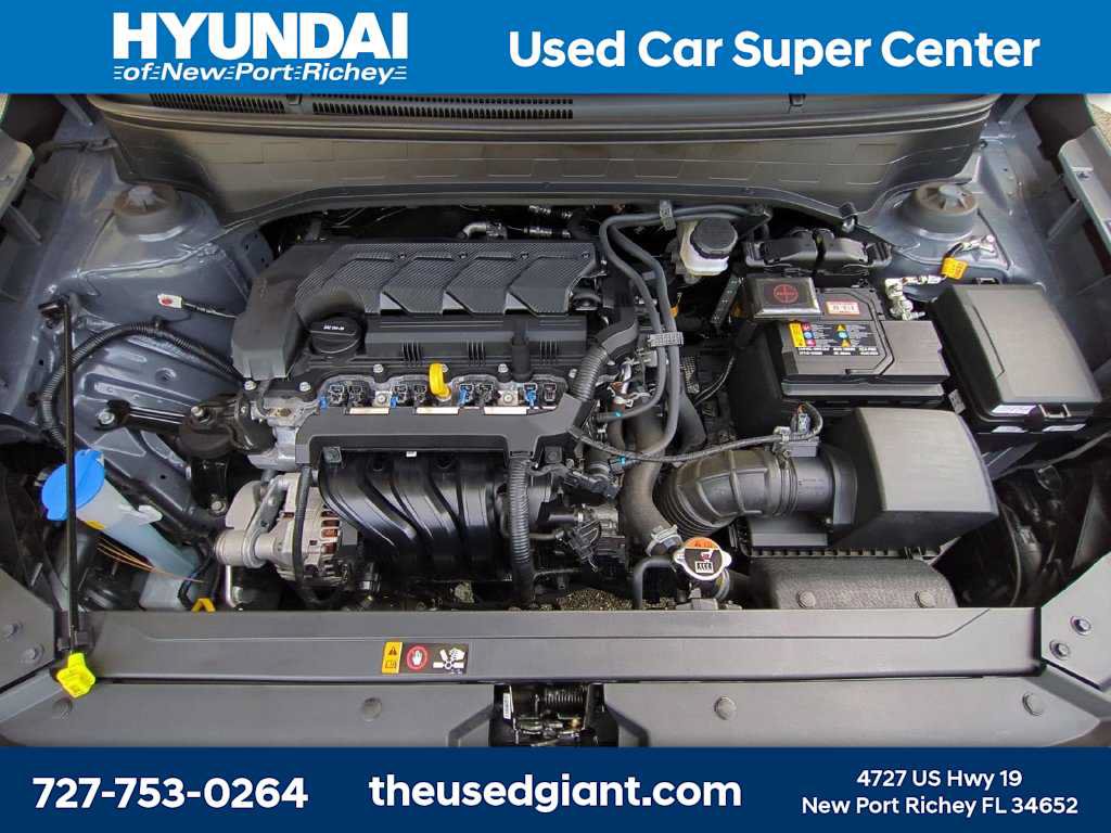 Certified 2025 Hyundai Venue SEL FWD image 12