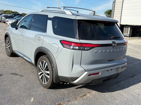 Used 2023 Nissan Pathfinder Platinum w/ Cargo Package AWD/4WD image 7