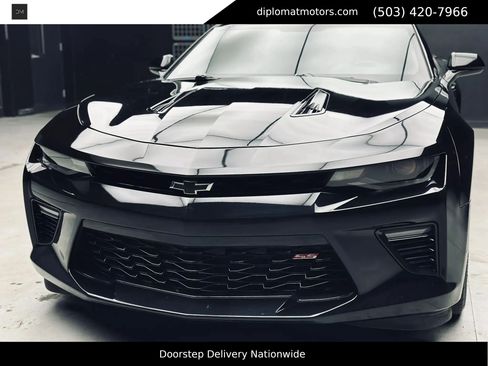 Used 2018 Chevrolet Camaro SS RWD image 62