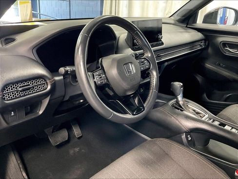 Used 2023 Honda HR-V Sport image 8
