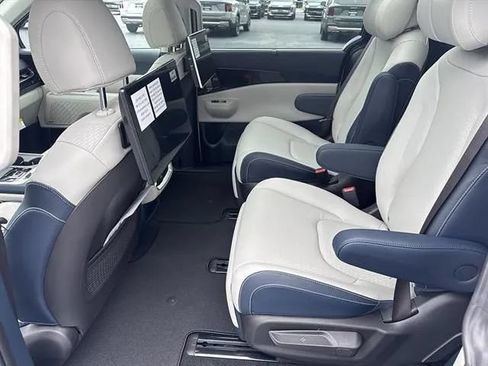 New 2026 Kia Carnival SX Prestige FWD image 14