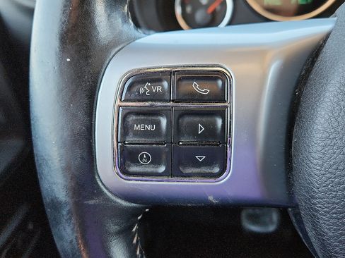 Used 2014 Jeep Wrangler Freedom Edition image 13