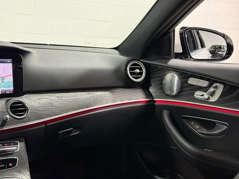 Used 2019 Mercedes-Benz E 300 4MATIC w/ Premium 1 Package image 51