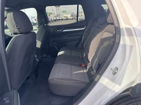 Used 2025 GMC Terrain Elevation image 19