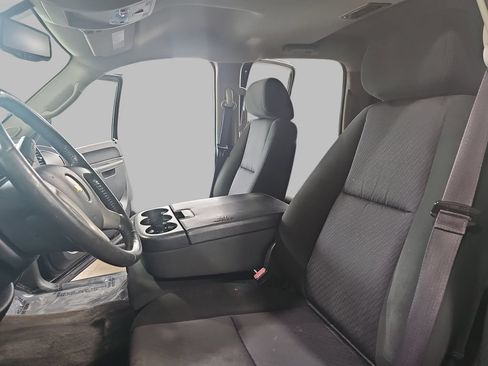 Used 2013 Chevrolet Silverado 2500 LT w/ Interior Plus Package AWD/4WD image 18