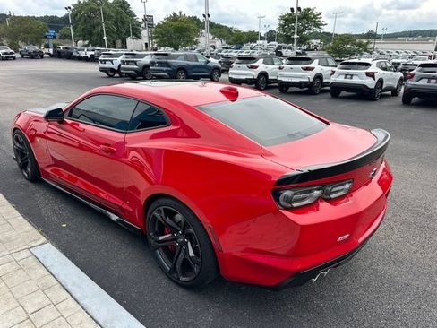 Used 2022 Chevrolet Camaro SS RWD image 3
