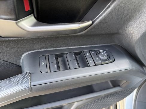 Used 2024 Toyota Tacoma TRD Off-Road image 10