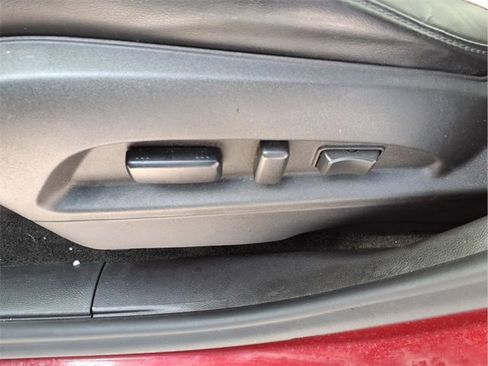 Used 2017 Chevrolet Equinox Premier w/ Enhanced Convenience Package image 13