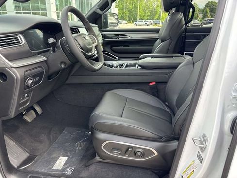 New 2026 Jeep Grand Wagoneer Limited AWD/4WD image 12