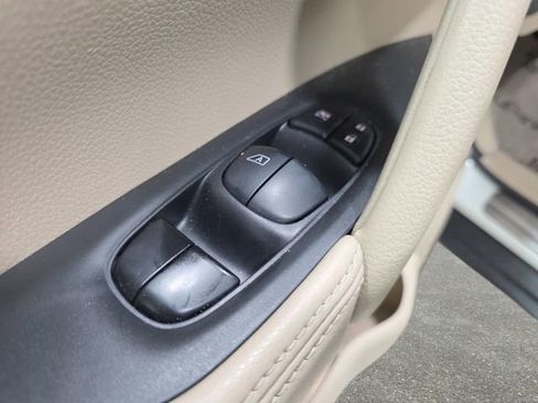 Used 2014 Nissan Rogue SL w/ SL Premium Package AWD/4WD image 27