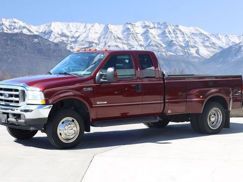 Used 2004 Ford F450 Lariat AWD/4WD image 2