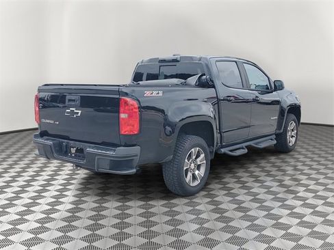 Used 2019 Chevrolet Colorado Z71 image 2
